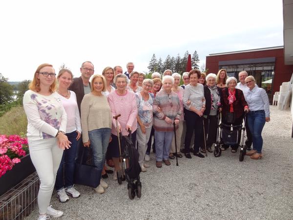 Senioren und Paten feiern Begegnungsfest