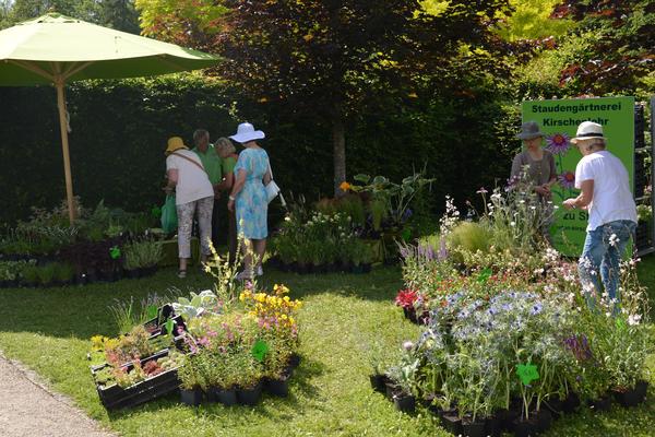 Ein Garten- und Genussmarkt l&auml;dt am 12. Mai die Besucher zum Flanieren ein