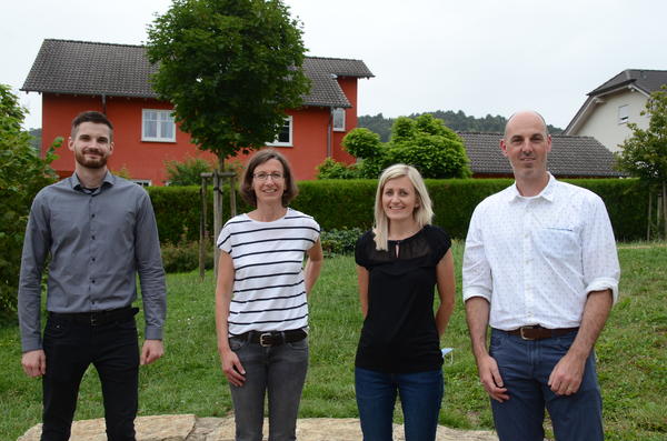 (von links nach rechts:)
Matthias Fa&szlig; (LEADER Moselfranken), Anette Peiter (LEADER Regioun M&euml;llerdall), Janet Deutsch
(LEADER Merzig-Wadern), ThomasWallrich (LEADER Miselerland)