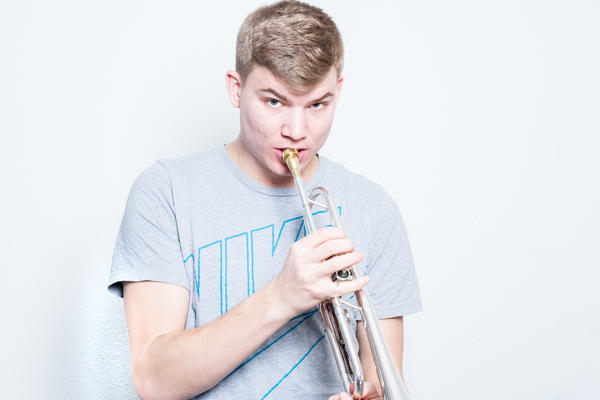 Niklas M&uuml;ller begeistert an der Trompete.