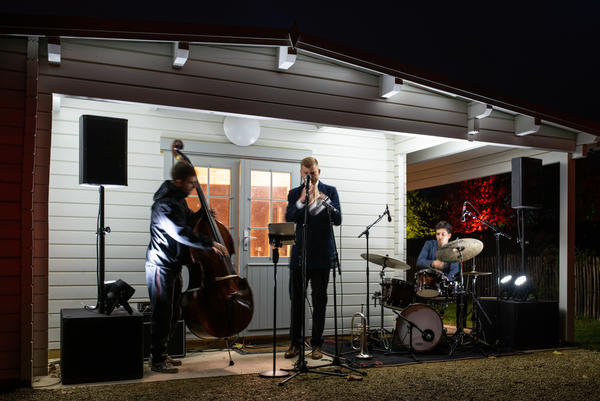 Das &raquo;Niklas M&uuml;ller Trio&laquo; spielte Lieder aus dem &raquo;Great American Songbook&laquo;.