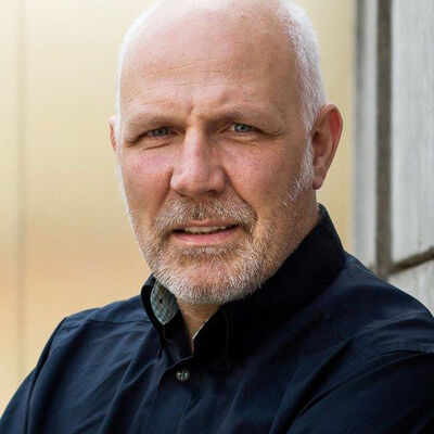 Portrait Roland Wirtz in Farbe