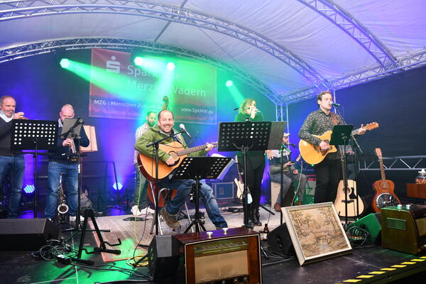 Die Bands "dr3iklang" und "4times unplugged" sorgten am Freitagabend f&uuml;r Stimmung