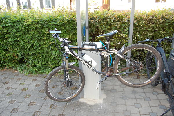 Fahrrad-Servicestation am Gymnasium am Stefansberg
