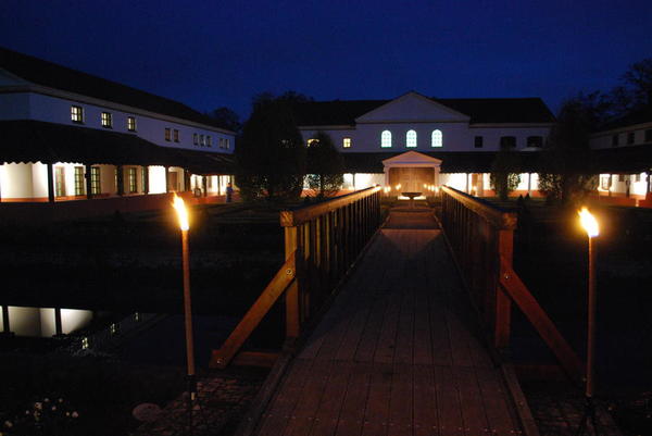 Die R&ouml;mische Villa Borg im Fackelschein