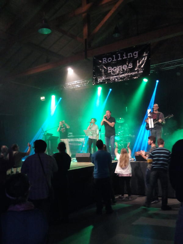 Die &raquo;Rolling Bones&laquo; sorgten f&uuml;r super Stimmung bei der Come Together After Work Party (Foto: Landkreis Merzig-Wadern, Andrea Bachmann)