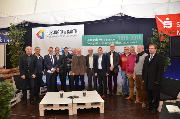 Der neue Pr&auml;sident Frank Wagner (Mitte) mit dem Vorstand des Europ&auml;ischen interregionalen Pools des Sports (Foto: Landkreis Merzig-Wadern)