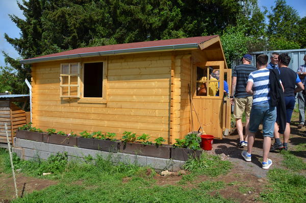 Schulgarten Brotdorf Holzh&uuml;tte